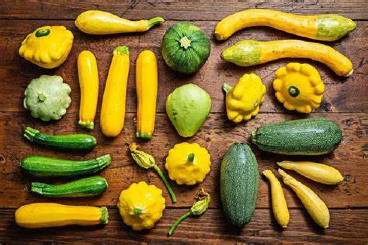 Can you eat squash raw?