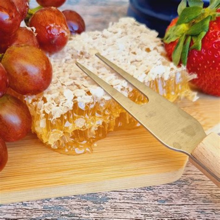 Is eating honeycomb healthy?