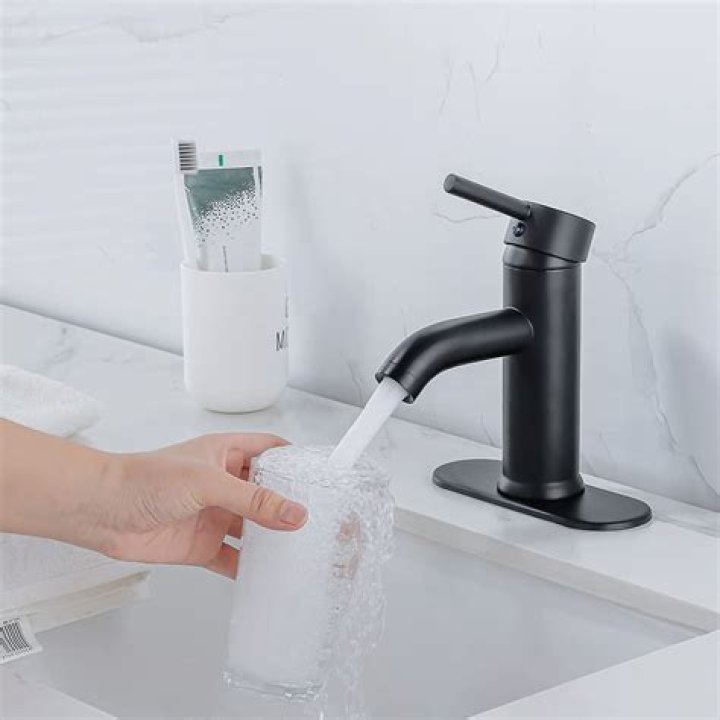 Is hotel bathroom tap water drinkable?