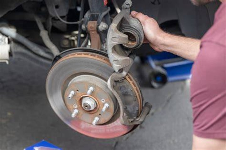 What happens if you brake during a curve?